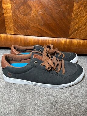 Kustom Mens Travelite Sneakers Shoes Low Top Lace Up size 10